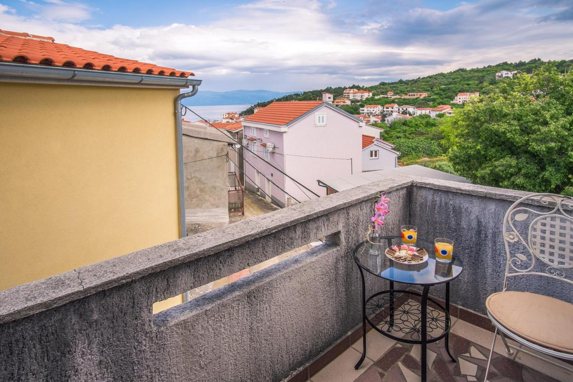 & Iva * Vrbnik (Primorje-Gorski Kotar)